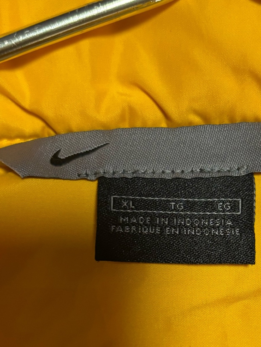 Nike Windbreaker Jacket Women’s XL Half Zip Anorak Lightweight Pullover
(944) - Picture 3 of 5